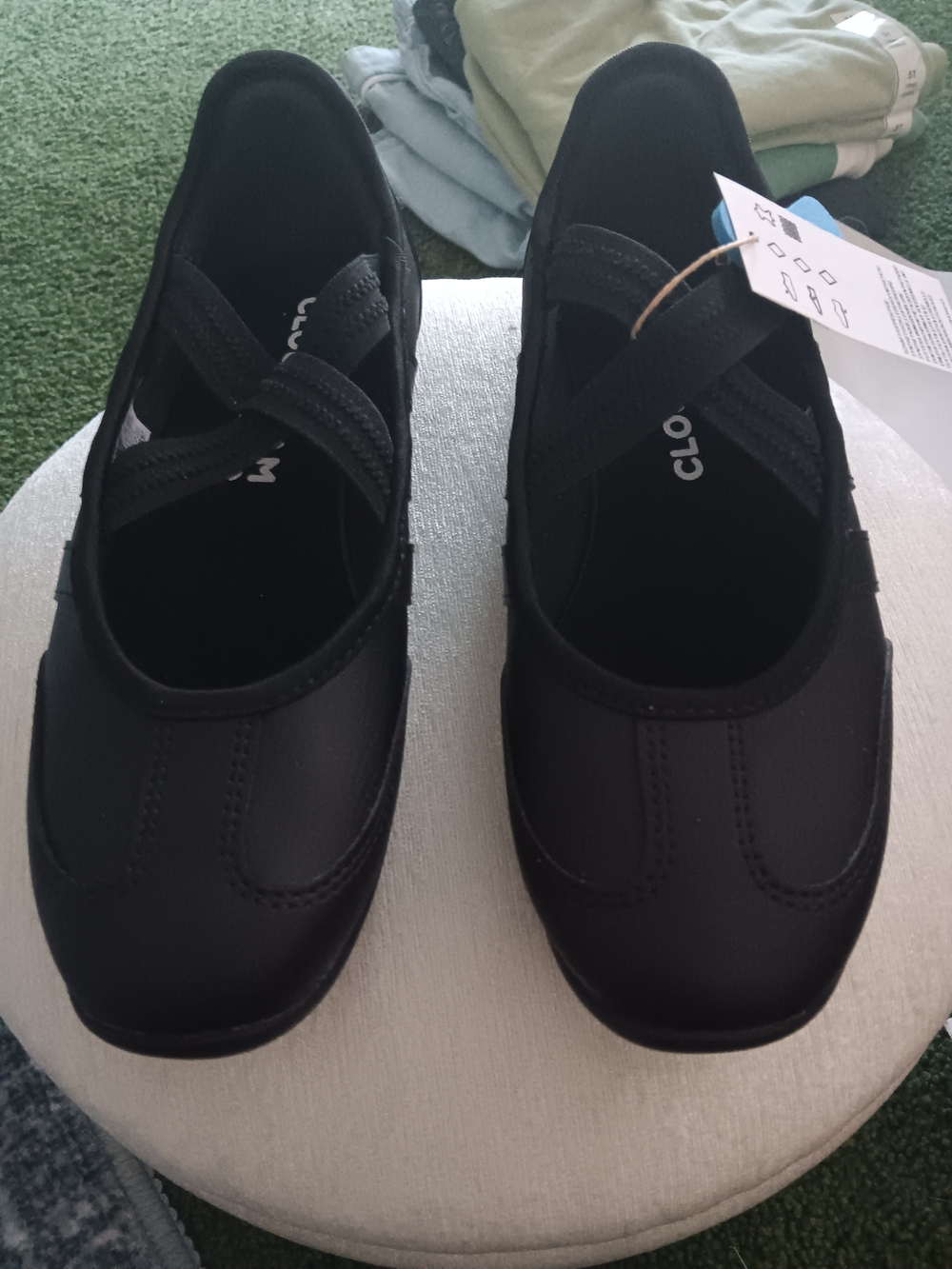 adidas Black Women’s Mary Jane Comfort Flats with Cross Straps Size 5-5.5